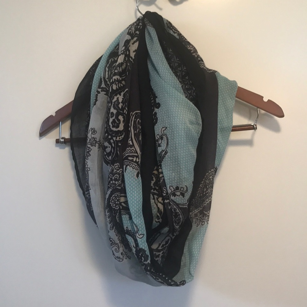Infinity scarf